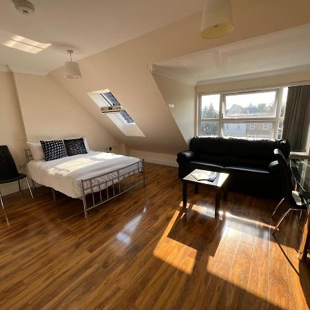 Rc Airport Rooms 스탠웰 외부 사진